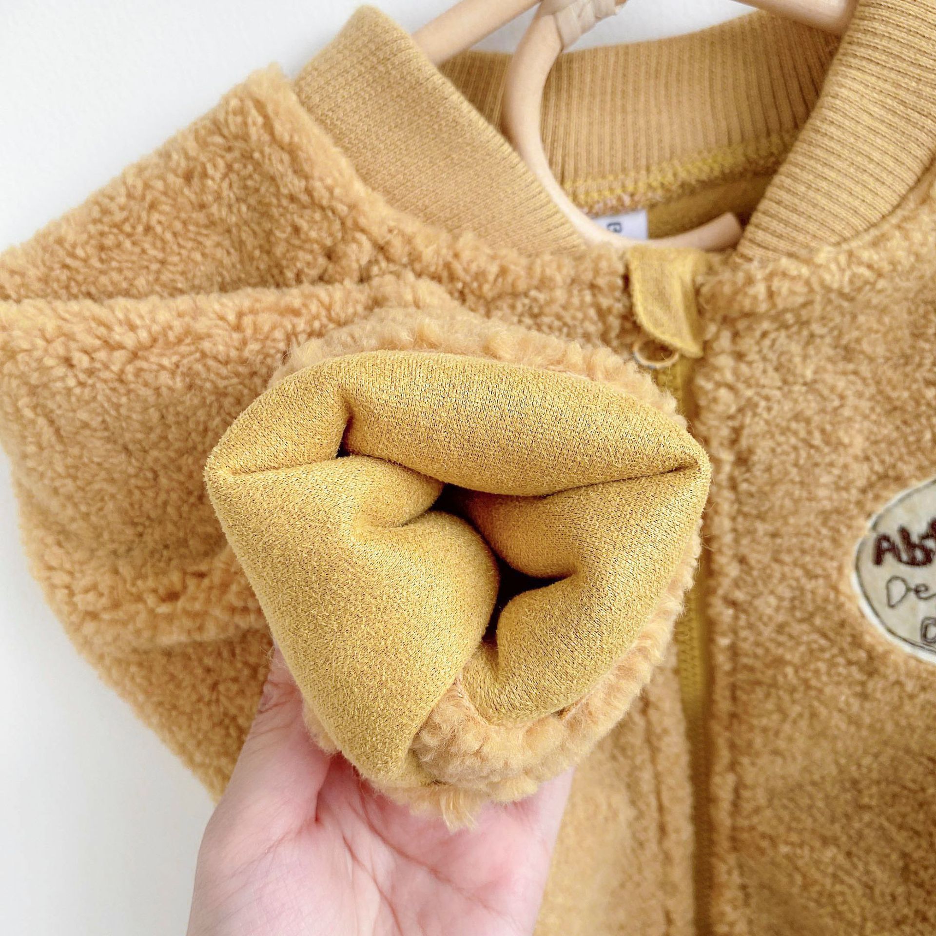 Chaquetas de lana bordadas con dibujos animados para niños, abrigos informales con cuello levantado y cremallera, Otoño Invierno
