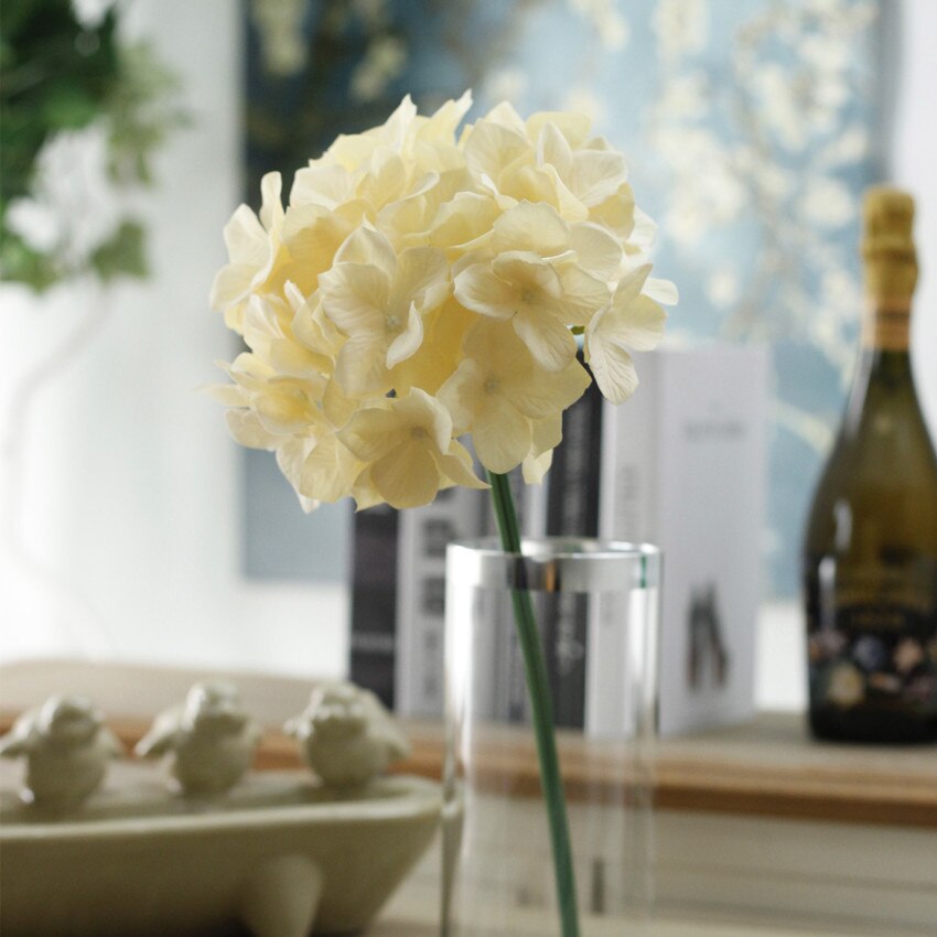 Kyunovia 2 stk / lot kunstig silke hortensia blomster gren bryllup centerpieces hjem hotel diy blomsterarrangementer  ky110: Champagne