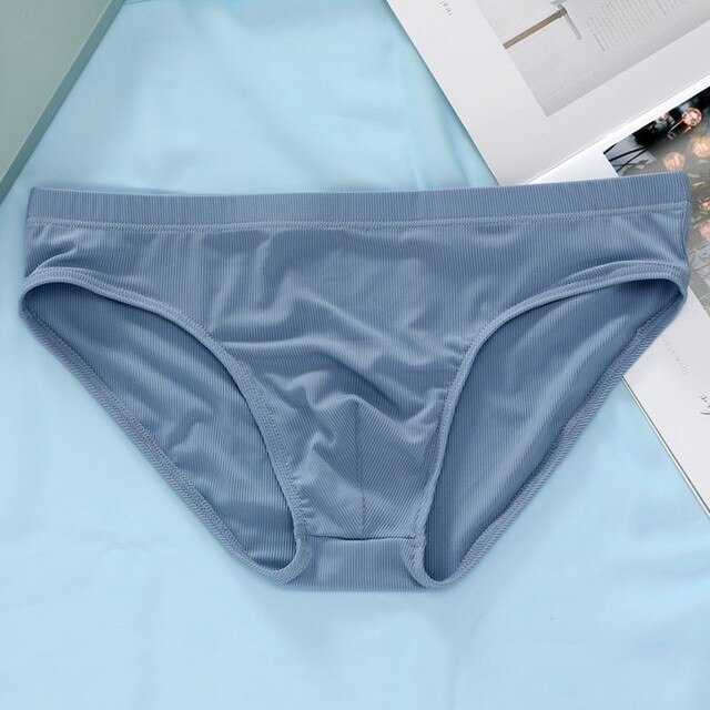 Summer Men&#39;s Ice Silk Panties Ultra-thin Silky Breathable Translucent Low Waist Briefs Comfortable Cool Underwear Male: Light blue / L