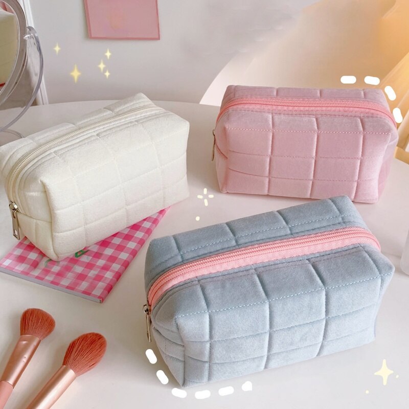 Neceser de viaje de terciopelo con cremallera para mujer, bolsa de aseo para maquillaje, bonita, de Color sólido: 1pcs random color