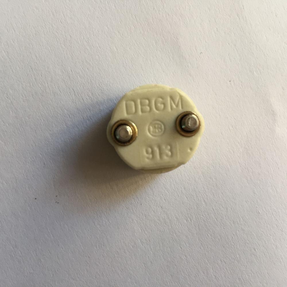 10 unids/lote, lamparder Original DBGM 913, Martin Drager 24V 120W 150W luces quirúrgicas, toma/base de bombilla halógena, DBGM913