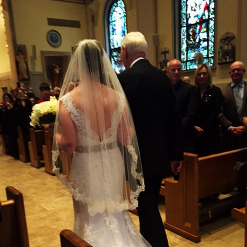 Short Wedding Veil with Partial Lace Bridal Veil with Comb White Ivory Veil for Bride Head Accessories