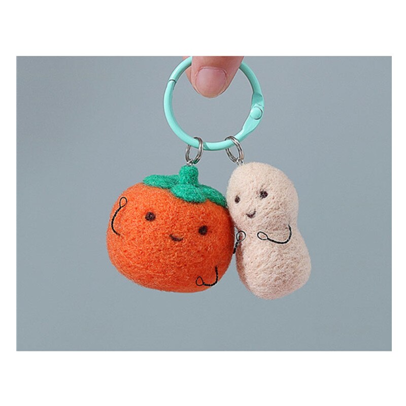 Zara pendant wool needlepoint kit wool felt needle felting pendant craft needlecraft DIY handmade