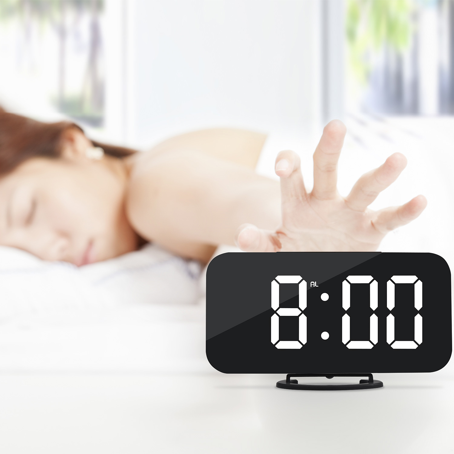 Ipad Phone Charging USB Alarm Clock Digital Clock with Large Easy-Read LED Display Diming Mode Snooze Function Mirror Surface