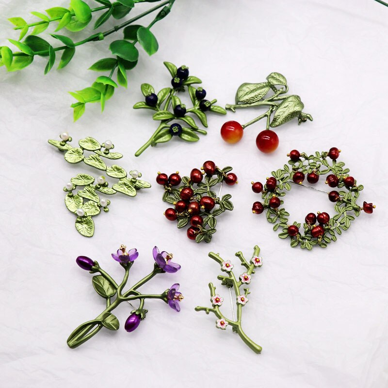 HUANZHI Vintage émail vert couleur plante perles broche arbre Lotus feuille myrtille fleur bambou broche pour femmes bijoux