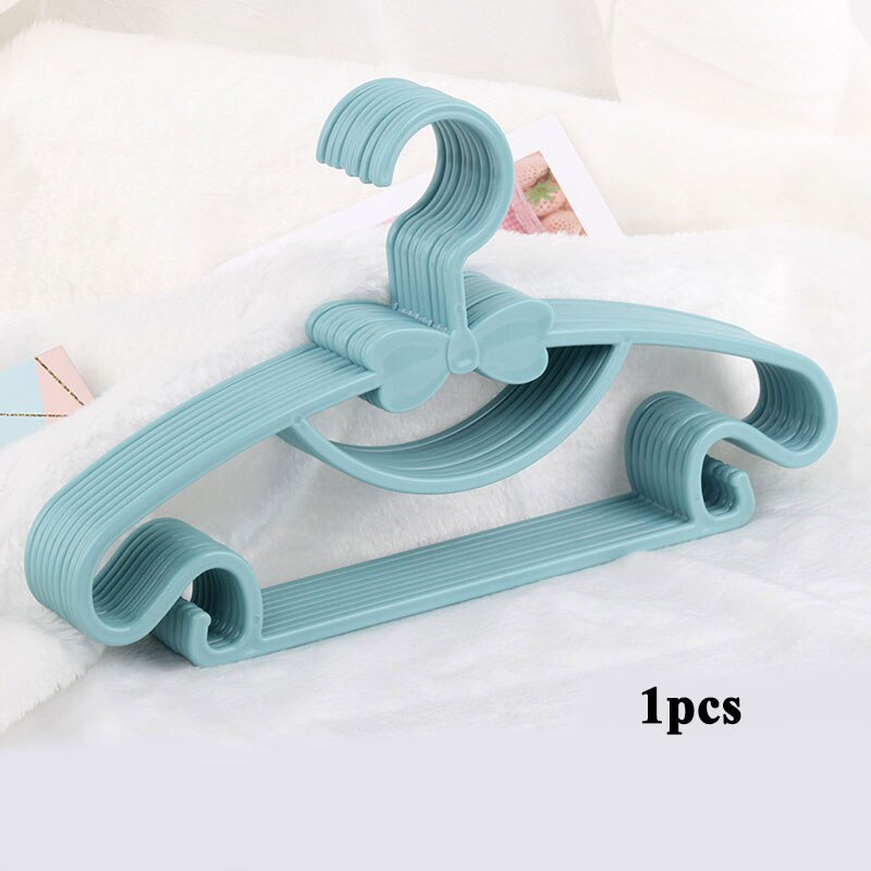 1Pcs Baby Kleding Rekken Draagbare Kids Kleerhanger Rekken Plastic Handdoek Display Sjaals Hangers Kleding Organizer Jassen Hanger: Blauw
