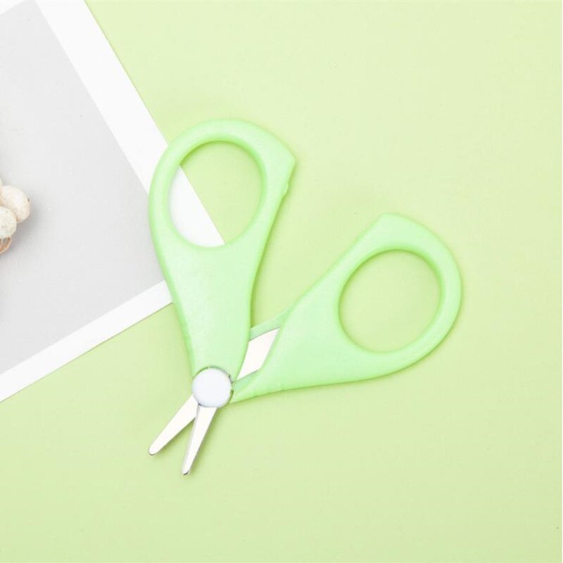 Newborn Baby Safety Nail Clippers Scissors Cutter Convenient Daily Baby Nail Shell Shear Manicure Tool Baby Nail Scissors Tool: green