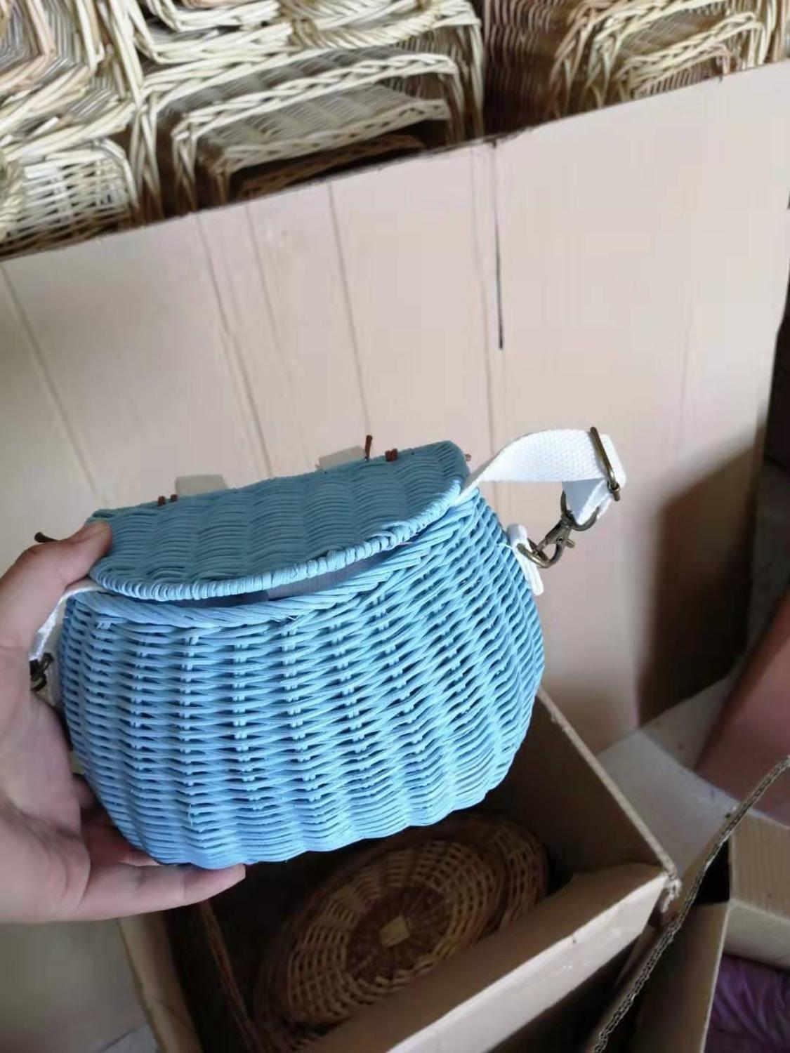Rattan Bicycle Storage Basket Children Cute Picnic Basket Wicker Straw BackPack Multi-use Girls Kids Summer Beach Shoulder Bag: Blue Color