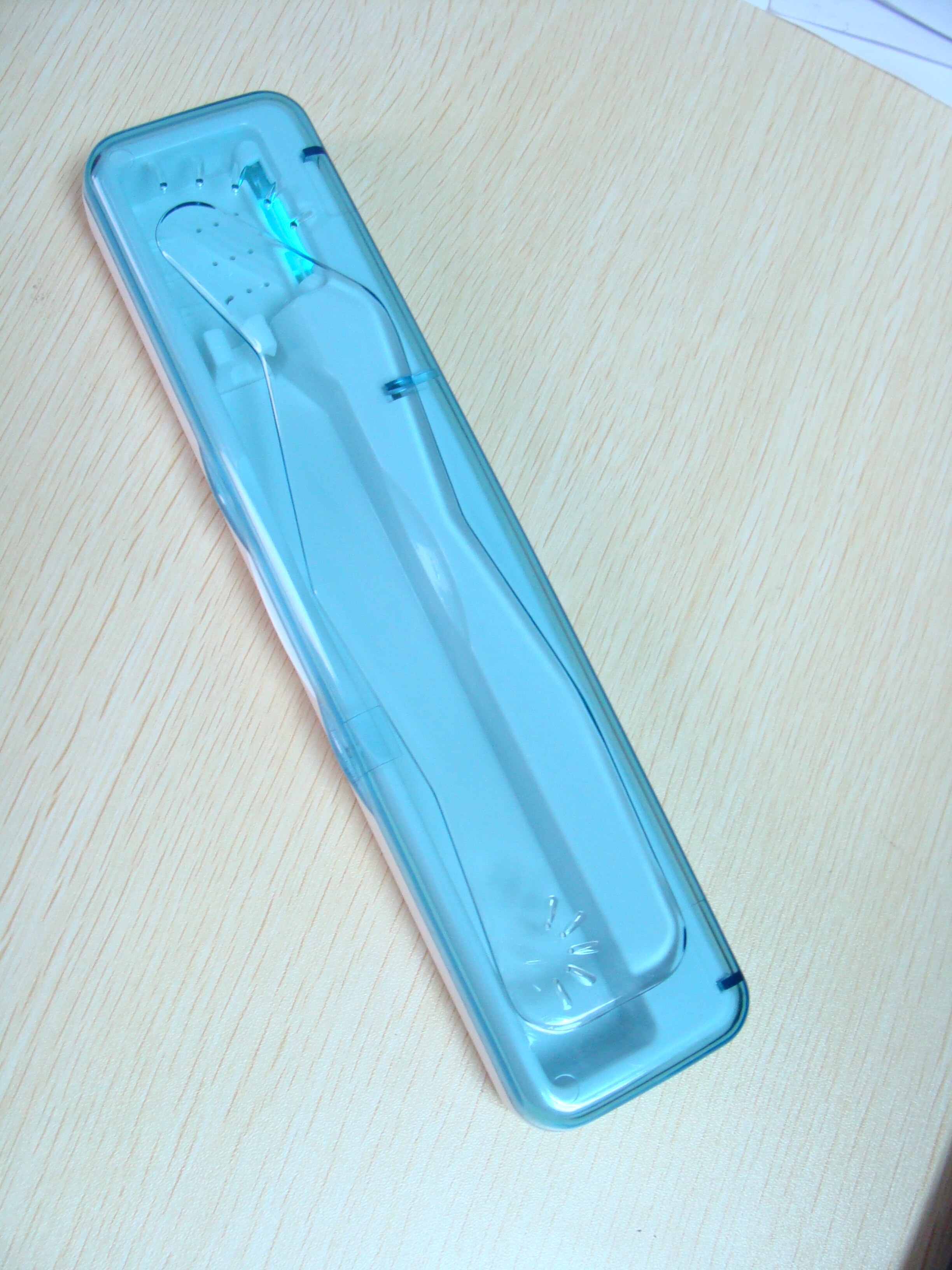 Portable Antibacteria UV Light Toothbrush Sterilizer Box Toothbrush Clean Disinfection Sanitizer Battery Powered Oral Hygiene