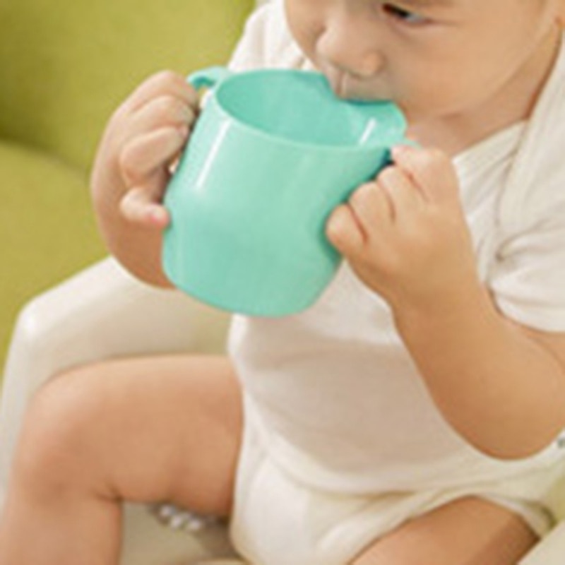 Baby børn skrå drikkevand kop børn småbørn fodring flaske træning par håndtag læring kop