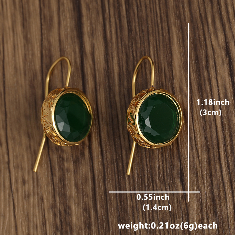 Trendy gouden oorbellen met groene steen, unieke oorbellen voor dames, eenvoudige oorbellen met steentjes voor dagelijks gebruik.