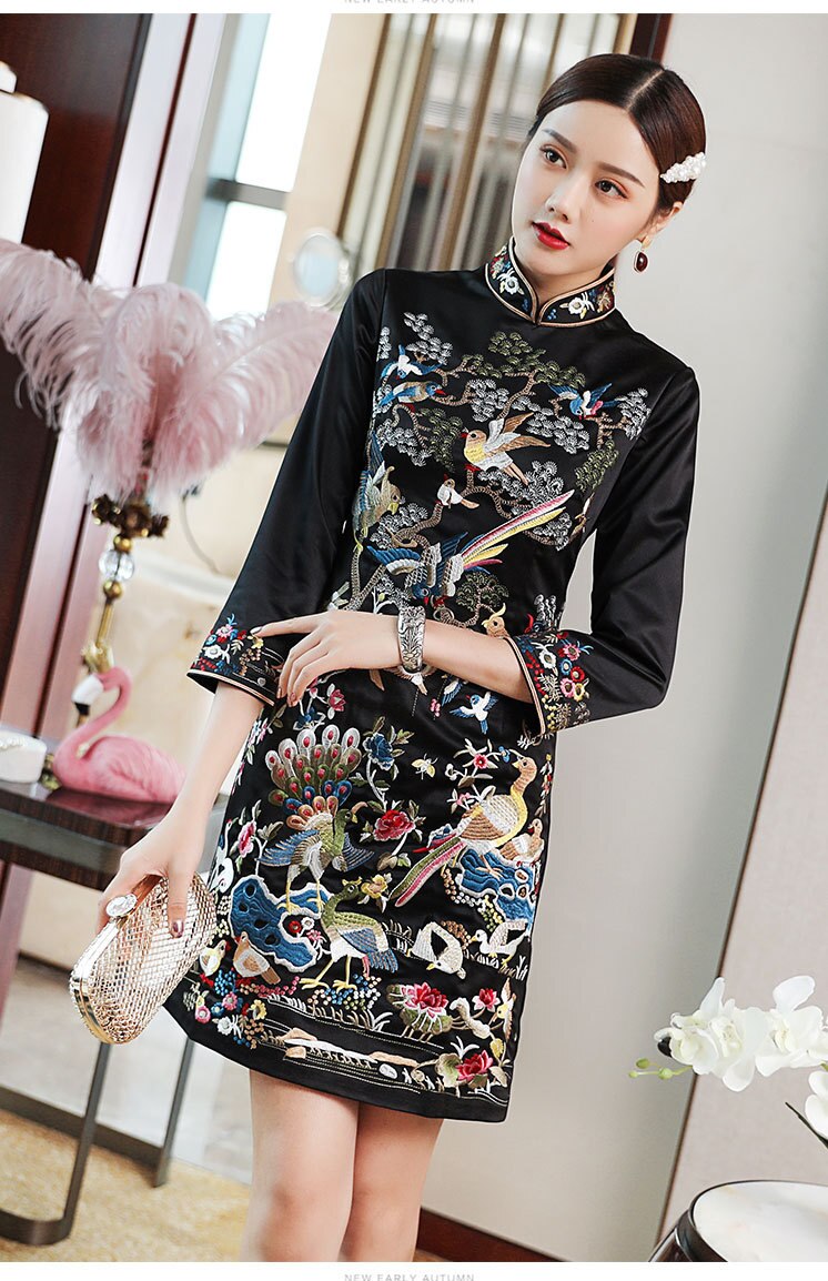 Cheongsam de satén bordado tradicional chino, Vestidos: Negro / S