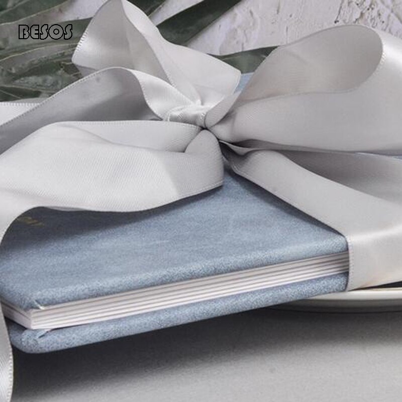 Signo de estilo europeo de terciopelo en este libro de firma de boda y Simple 22 páginas libre para firmar B0029M