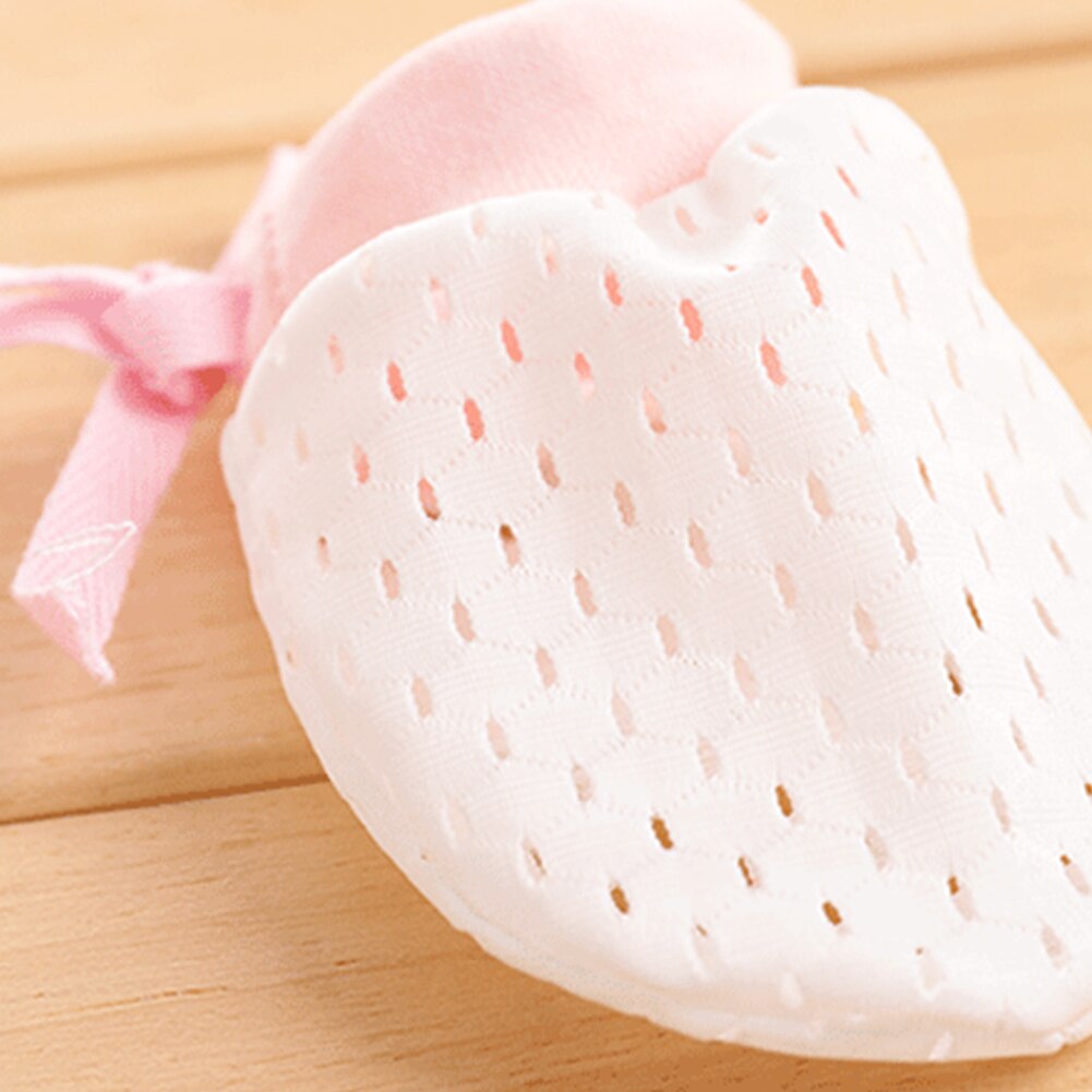 1 paar Neugeborenen Fäustlinge Sommer Weiche Jungen Anti Kratzen Atmungsaktive Mesh Mädchen Einstellbar Zubehör Baby Handschuhe Dünne Stil