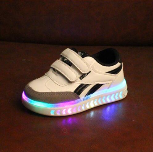 Cool lighted kids LED shoes Autumn flash glowing baby girls boys sneakers children Sports shoes