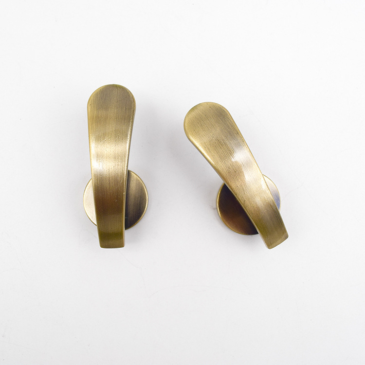 Room Accessories Curtain Curtain Hook Zinc Alloy Small Thickened Door Handle Hook Flat Angle Hook Silencing Curtain Wall Hook: Bending hook Qinggu
