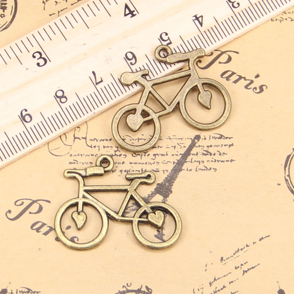 10pcs Charms fiets 31x23mm Antieke Hangers, Vintage Tibetaans Zilveren Sieraden, DIY voor armband ketting: Antique Bronze Plated