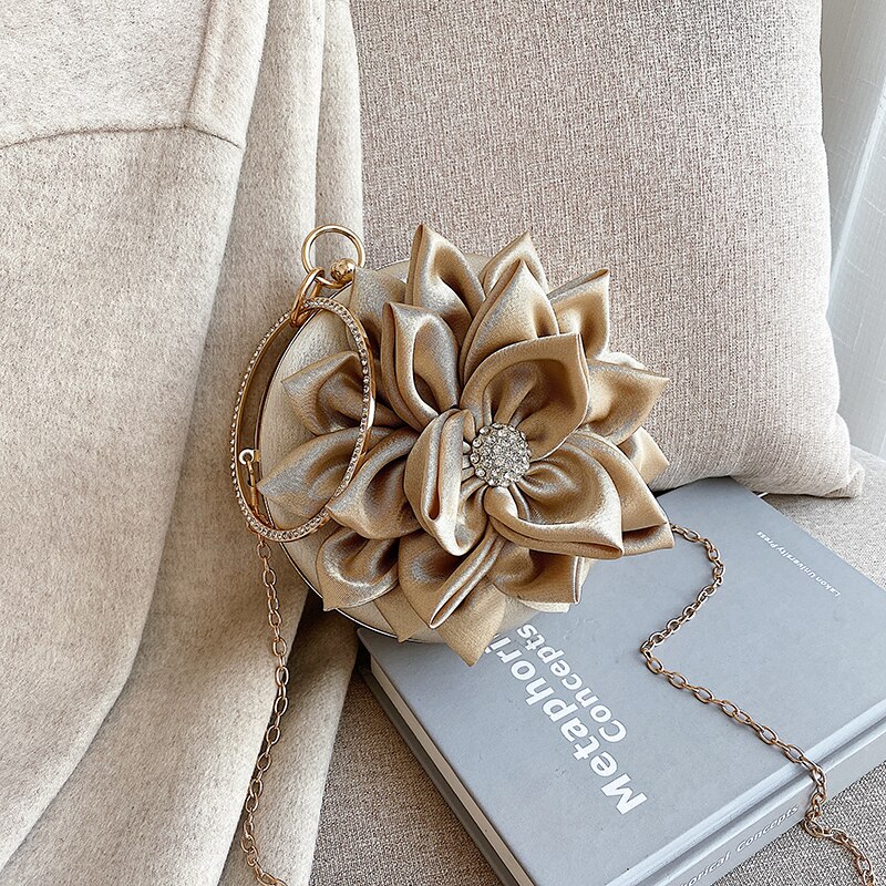 Mild damväska med diamantmetallring pu läderblomma axelväska: Champagne