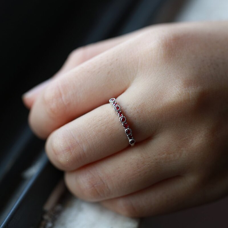 Dunne trouwringen voor vrouwen, delicate enkele rij rode zirkoon, zilveren vinger sieraden kbr 162