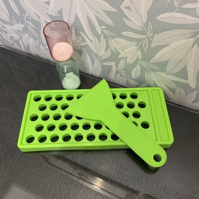 Lip Balm Filling Tray And Spatula Set - Fast And Easy To Use - Instantly Fills 50 Lip Balm Containers (sold Separately) -: Default Title