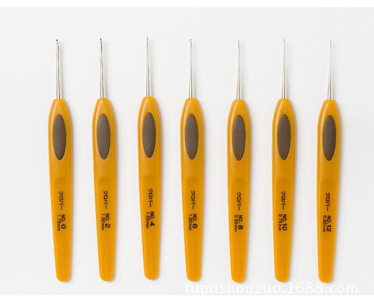 MADE IN JAPAN CLOVER 43-605 Lace Crochet Hooks &Tulip Etimo "Lavender" Soft Grip Steel Crochet Hook Set