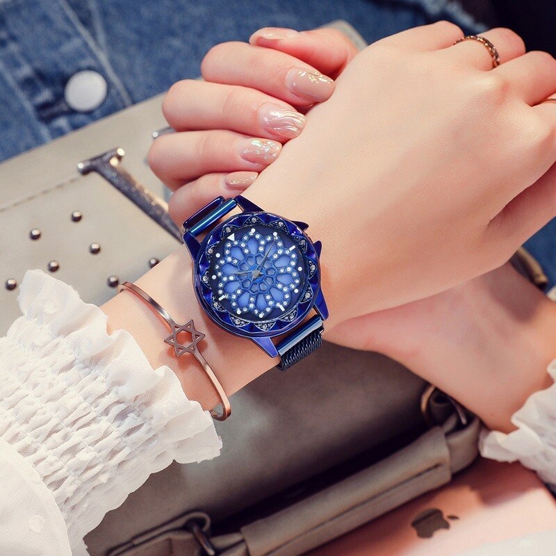 Lucky Women Wrist Watches Rose Gold Rotating Flower Watches relogio feminino Diamond Magnetic Quartz Clock