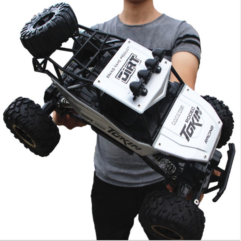 RC Auto 4 WD Crossmotor 2.4G Radio Afstandsbediening Auto Jongens Speelgoed Buggy Off-Road Trucks voor kinderen Model Voertuig Speelgoed 37 CM 1:12: Zilver