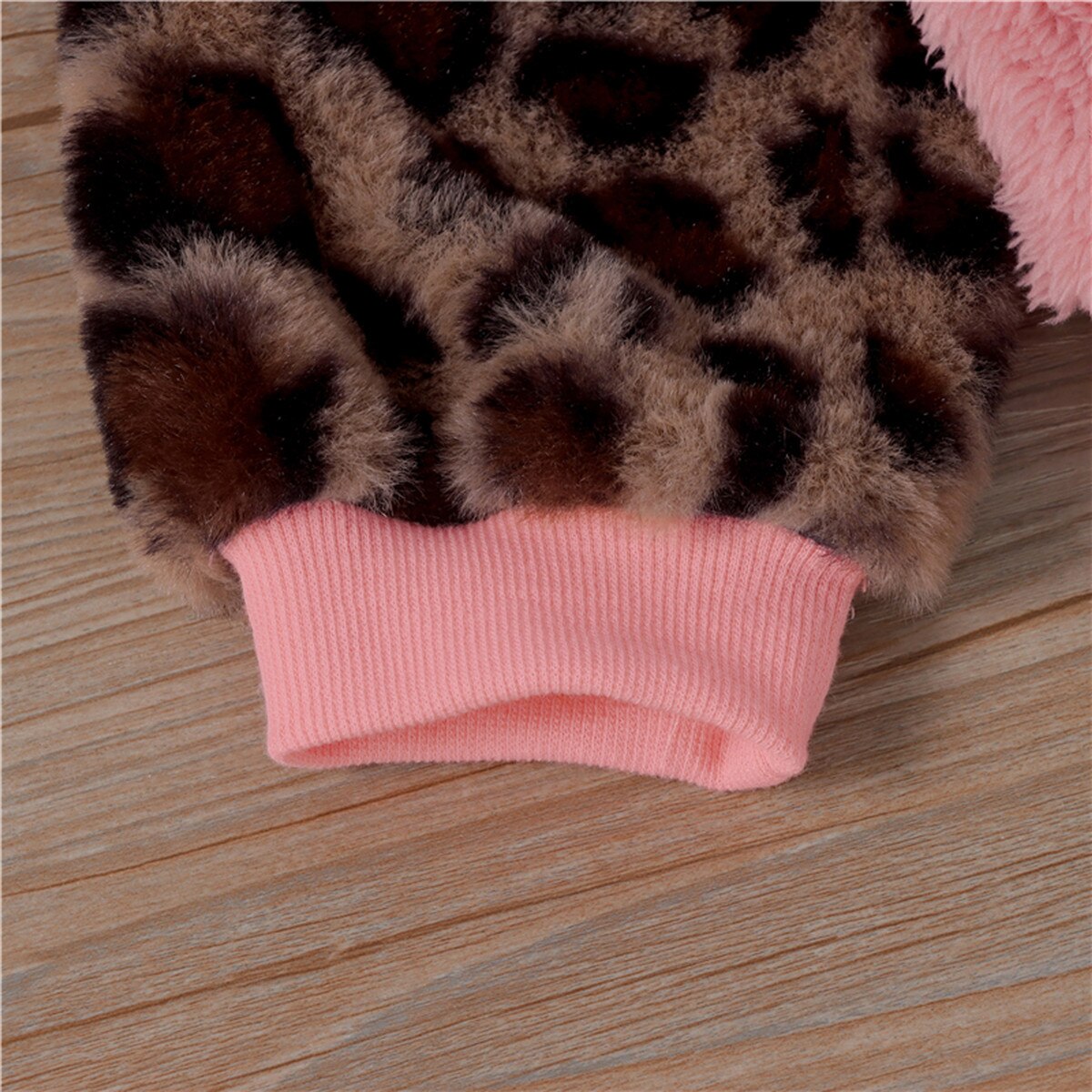 Sudaderas peludas de leopardo para niños de 2 a 7 años, suéter cálido de otoño e invierno con parches cálido