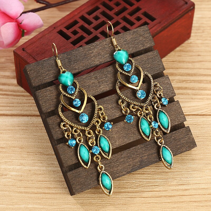 Vintage Women's Green Crystal Beads Tassel Earrings Bollywood Bohemia Geometry Gold Alloy Wedding Earrings Hangers: Style 3