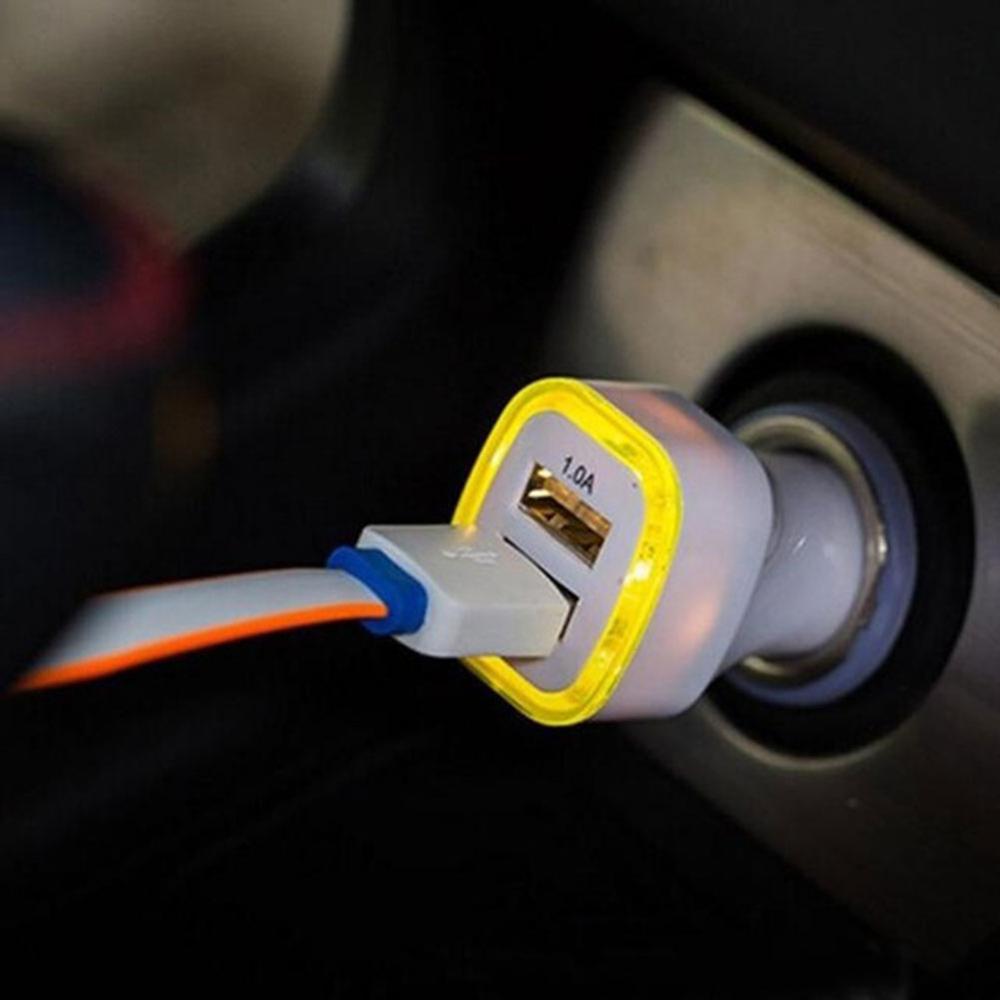 Caricabatteria da auto universale a LED Dual USB 2.1A + 1.0A caricatore per auto a 2 porte adattatore per accendisigari Mini caricatore per auto per cellulare