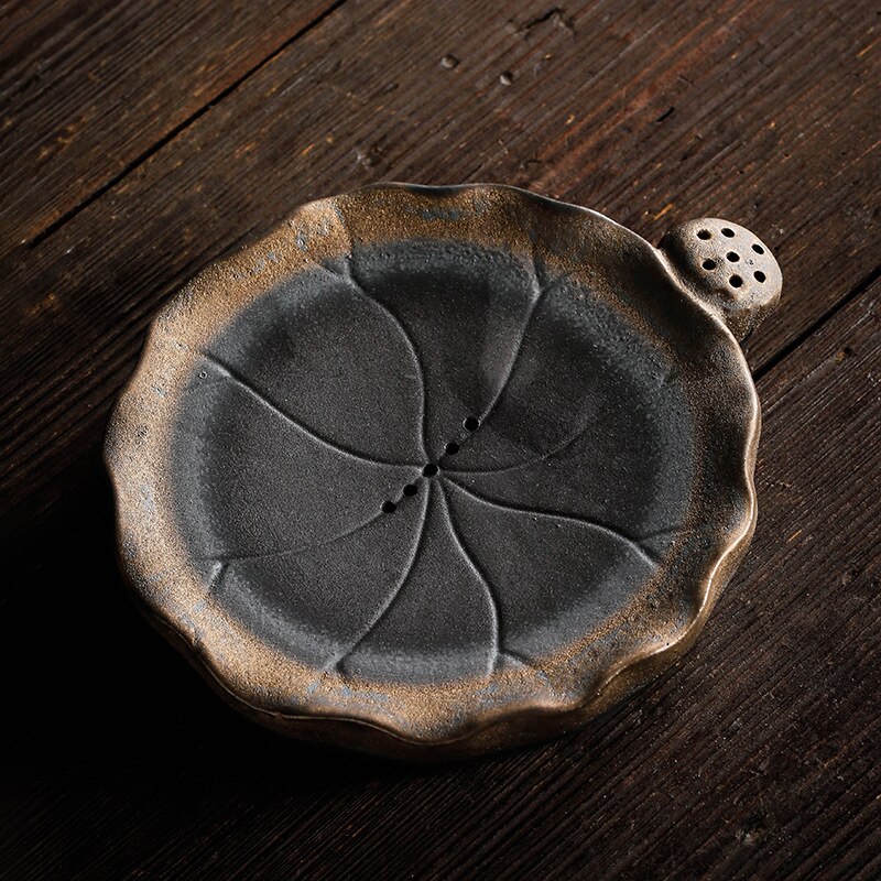 Japanese-style stoneware pot bearing handmade retro water storage and storage lotus leaf pot bearing: Default Title