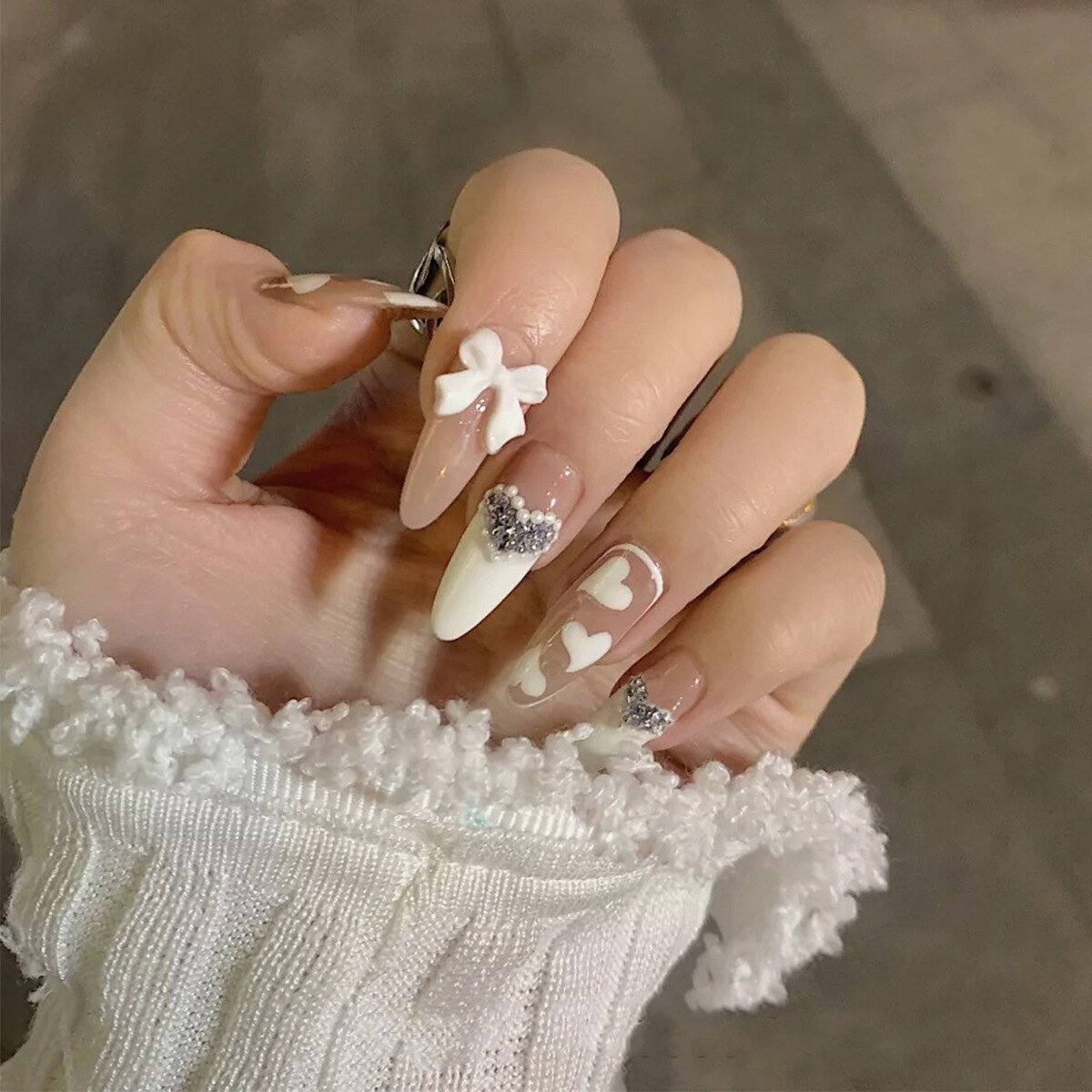 24pcs/box Stick On Nails with glue bear bow false nails bling press on nails nail supplies for professionals full cover: Pink