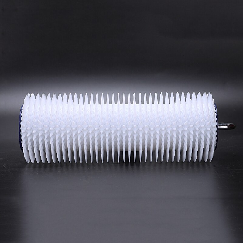 7" plastic handle Spiked Roller