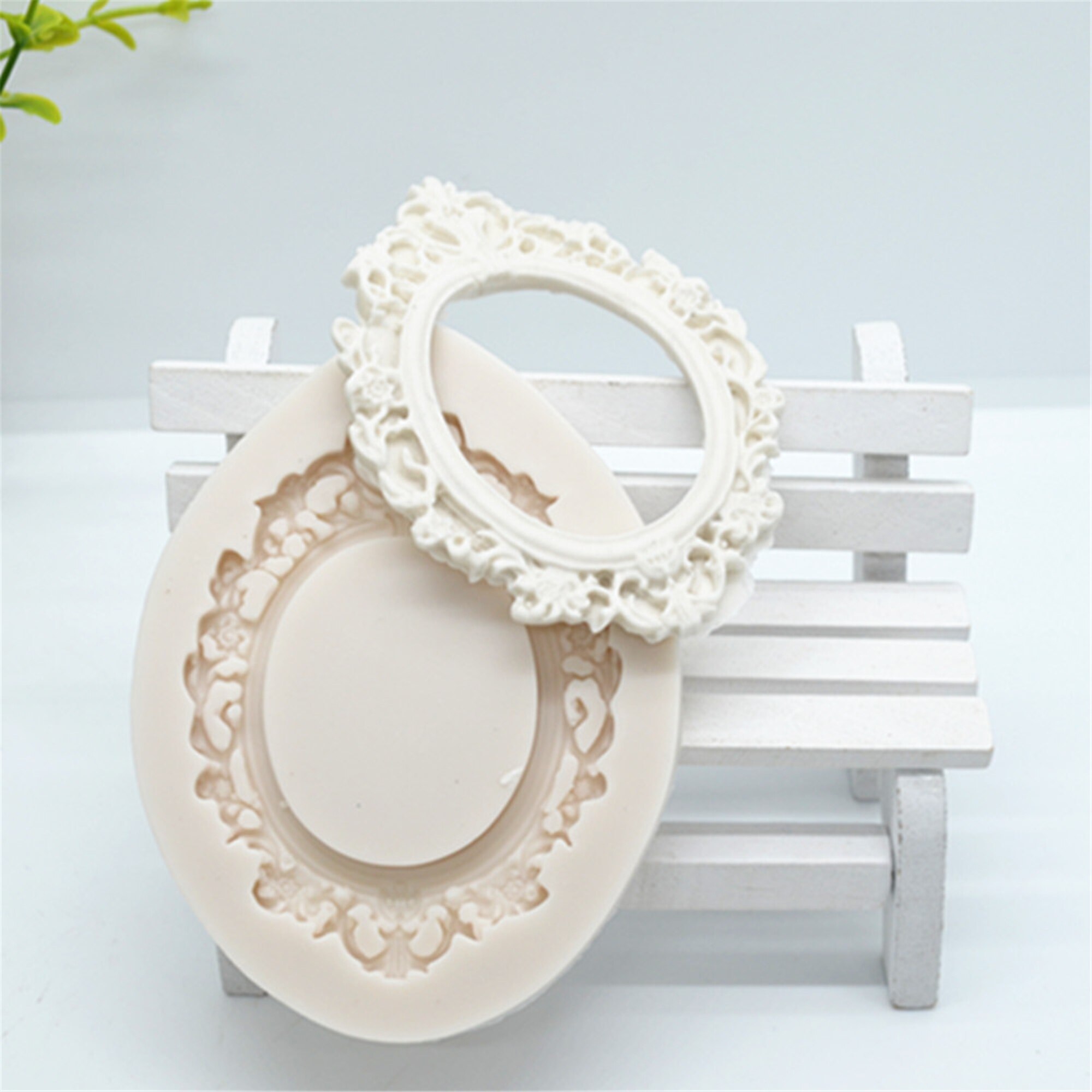 thumbnail image 2 of Belle Libre Cloud Silicone Mould - 3 Holes For Fondant, Icing, Cake Decorating, Resin 2 of 6