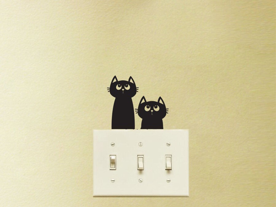 Twee Leuke Met Grappige Grote Ogen Katten Lichtschakelaar Stickers En Gluren Katten Sticker Voor Kinderkamer Muur Decor Art muzikale Muurschildering GA296