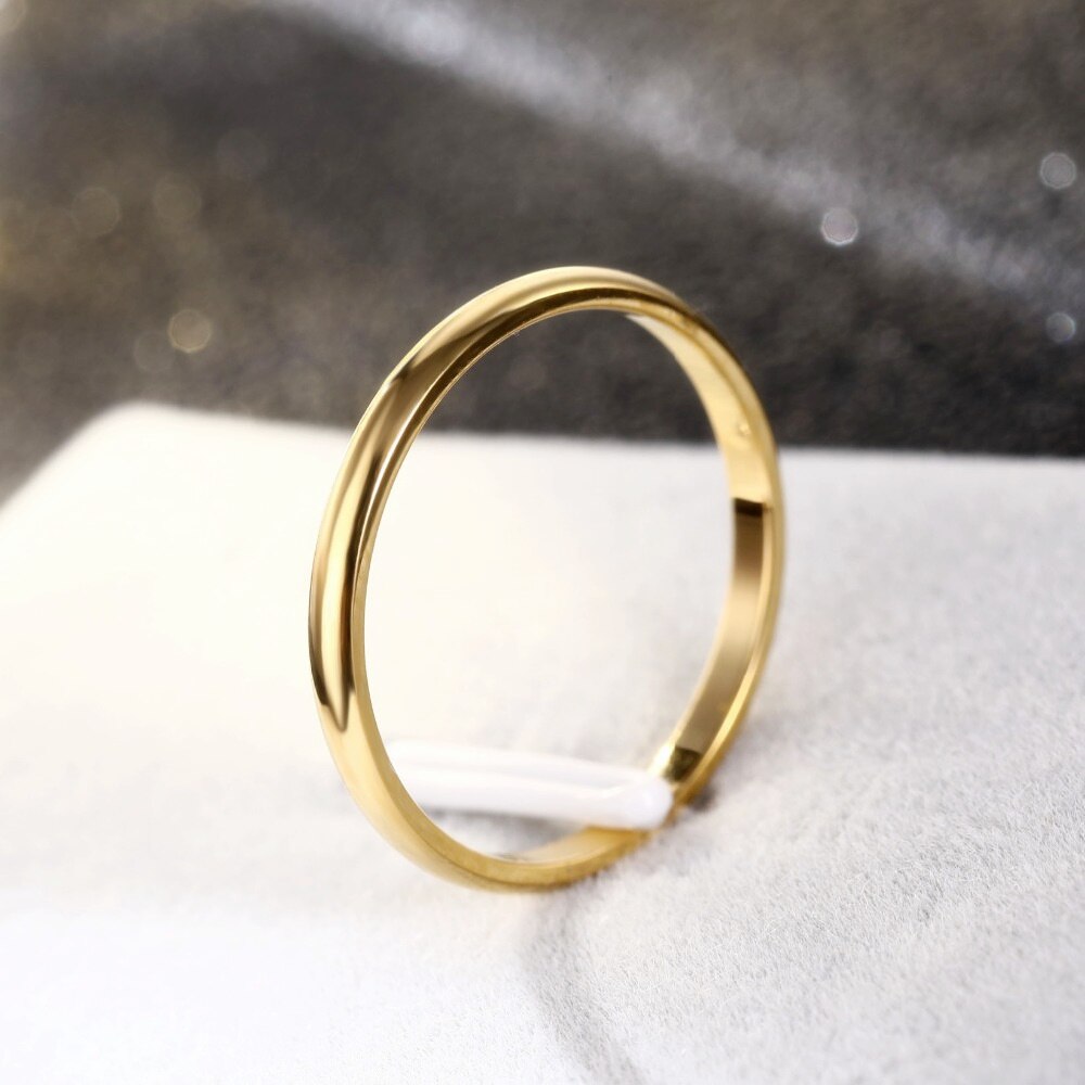 2 mm Glad Eenvoudige Ring Titanium Stalen Ring allergievrij ring Paar Trouwringen Vrouw Man Mode-sieraden: 5 / Gold Color