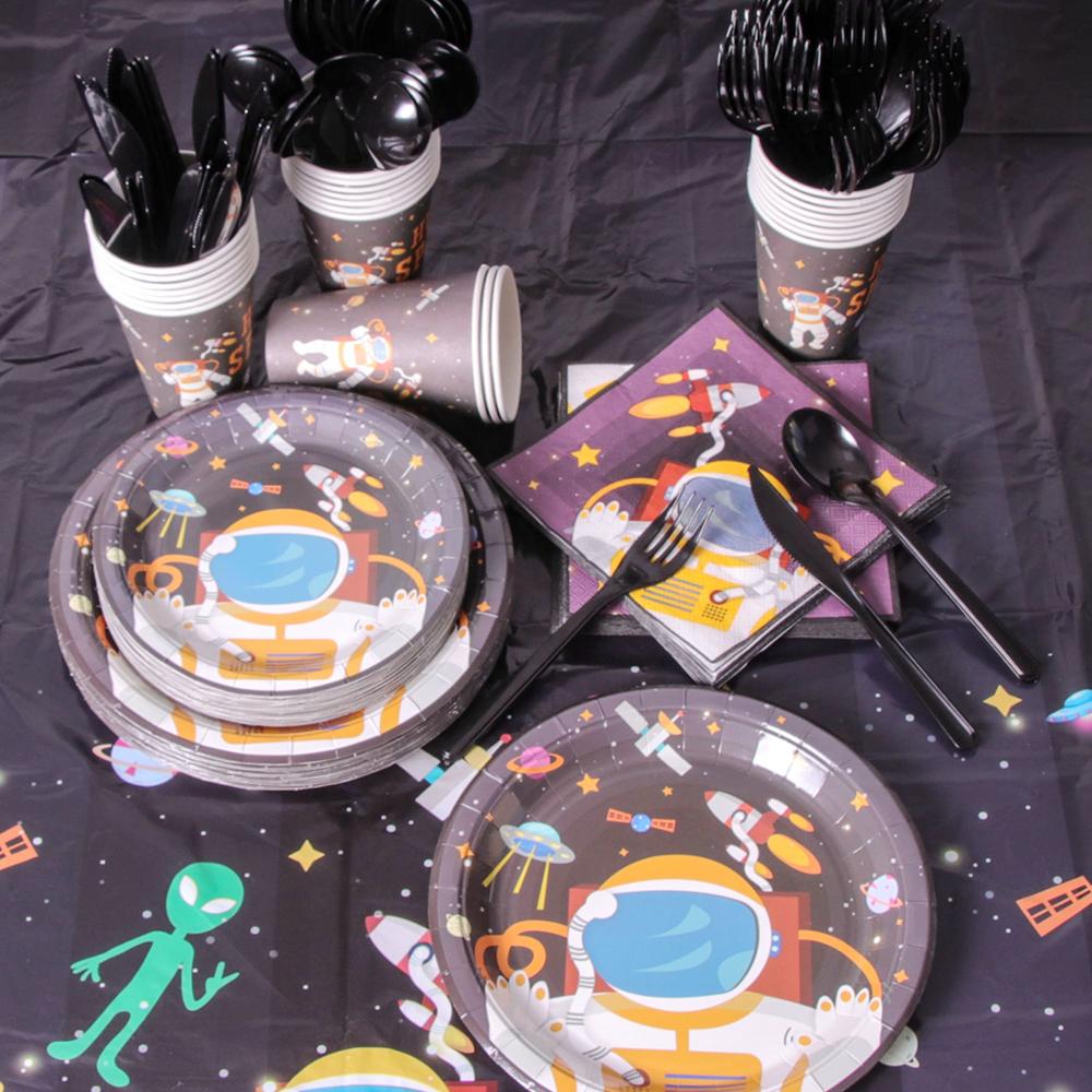 10PCS Outer Space Party Supplies disposable plate Astronaut Planet Theme Disposable Dinnerware Set Children Birthday Paper plate
