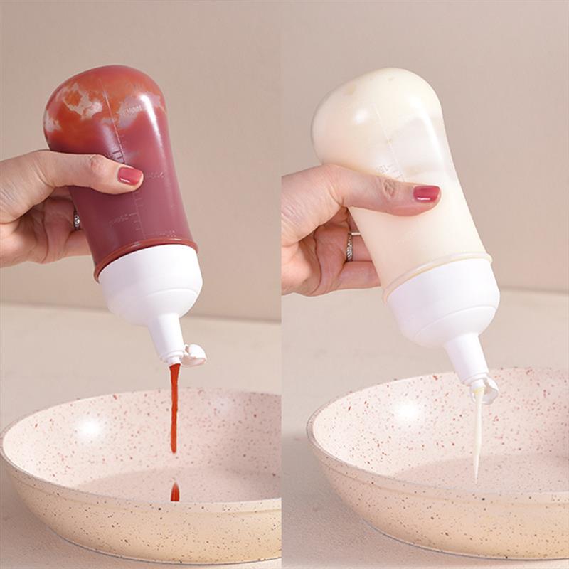 Sauce Bottle 350ML Squeezing Jam Condiment Dispenser Plastic Empty Kitchen Cooking Salad Bottle Kitchen Tools