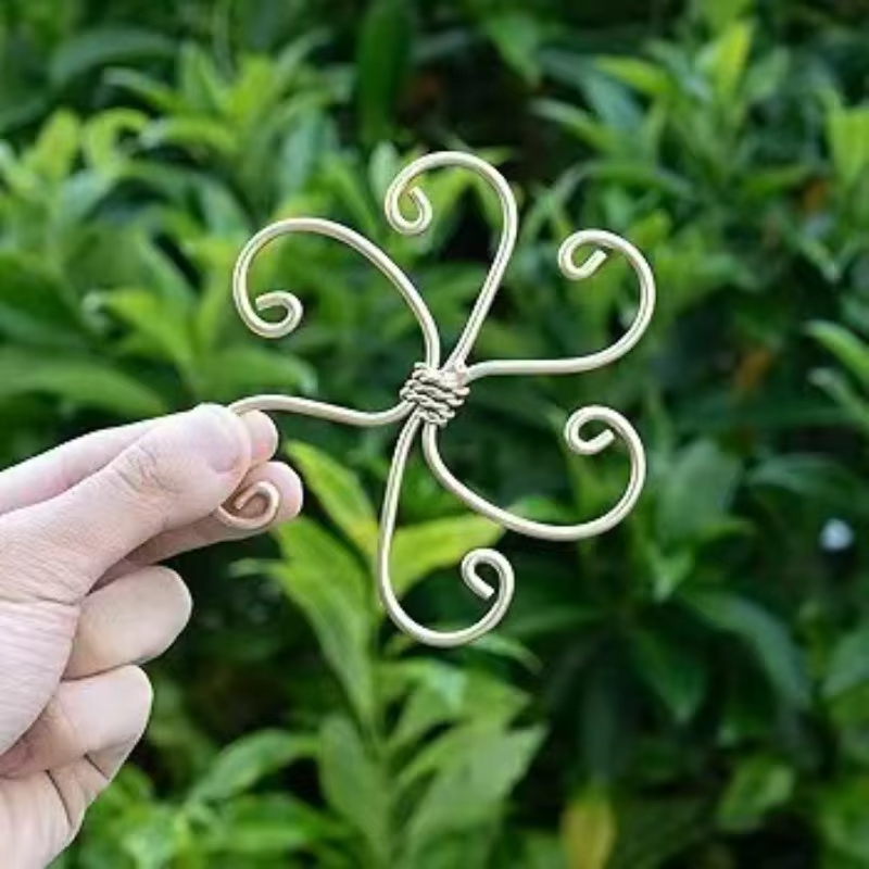 Support d'escalade de plantes en métal, Clip de maintien de plantes en forme de fleur, plante verte, vigne grimpante, support de grappin doré