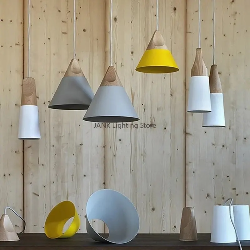 Tre, jern, flere typer pendellamper til spisestue, kjøkkenøy, stue, ledet-lampe, loft, hengende makaron-belysning