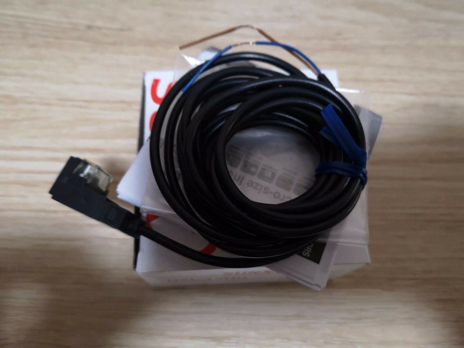 Sunx GXL-15HU Photoelectric Sensor