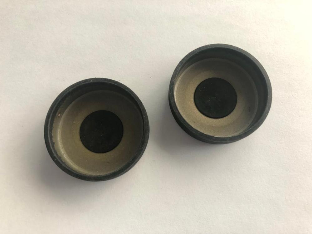 (2 unids/lote) sello de goma del sello del aceite trasero del árbol de levas para las piezas chinas del motor del coche de 550 MG6 1,8 T LUC100220