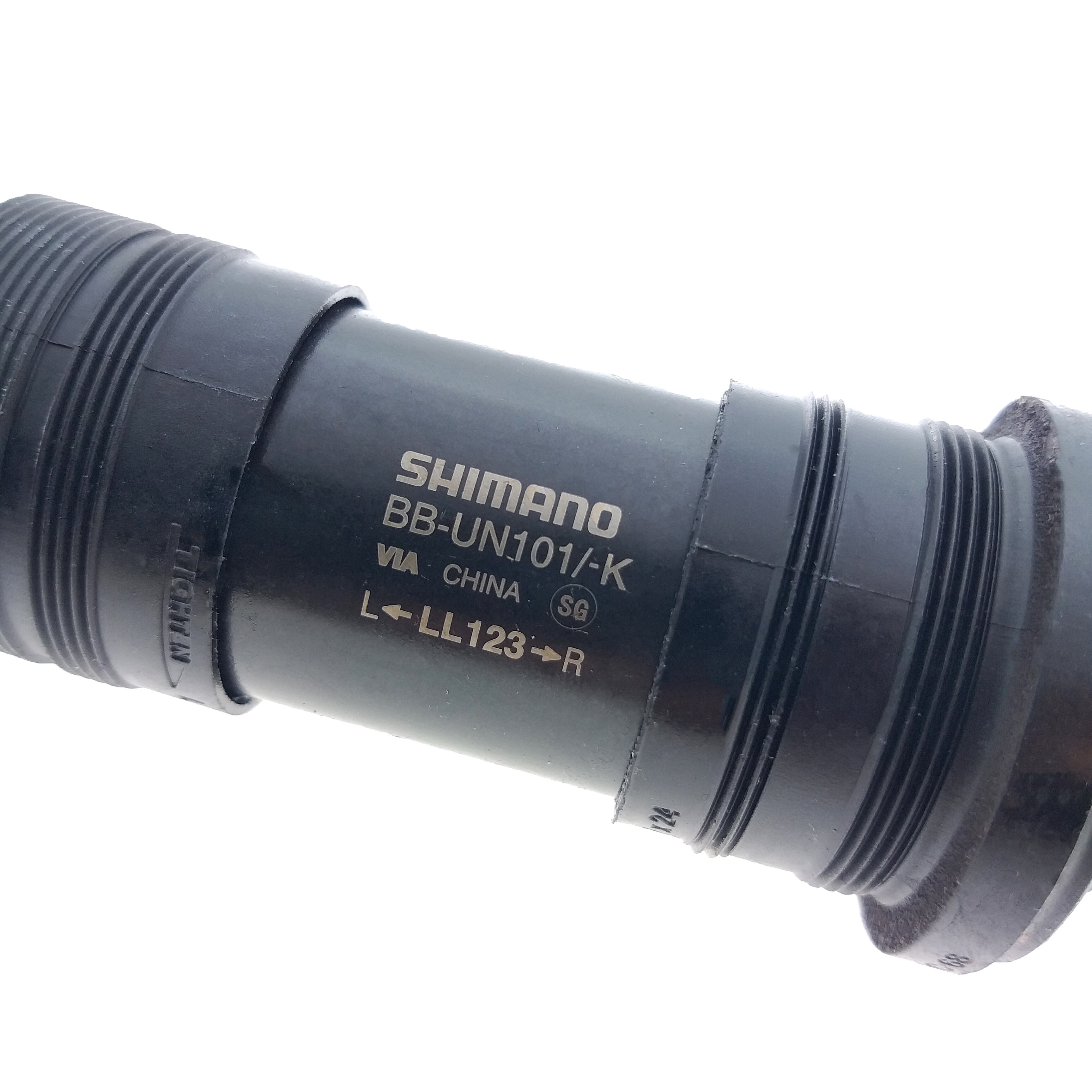 Shimano BB-UN101 Mountain Square Type Bike Bottom Bracket MTB BB UN101 for chainwheel CRANKSET Spline Standard Structure