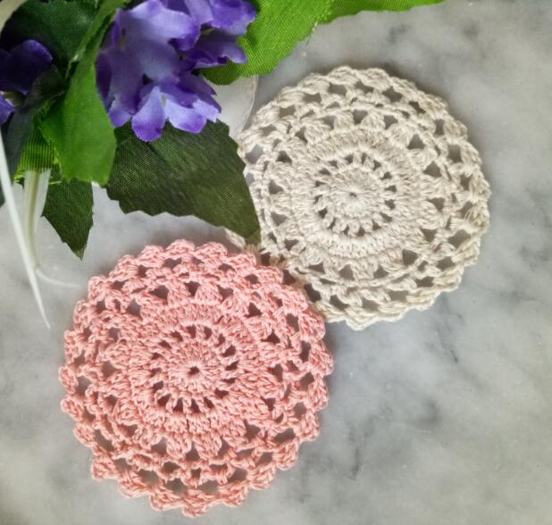 Modern Christmas Placemats Cup Mat Pad Coasters Table Mats Cotton Lace Fabric Crochet Place Mats Doily Table 10cm Round Placemat