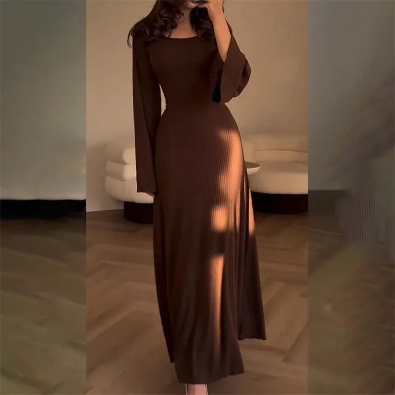 2024 Elegante Dünne Kleider Frauen Zurück Spitze-hoch Kleid Einfarbig Gestrickte Grube Streifen Kleid Herbst Langarm weibliche Kleid: XL / milchig
