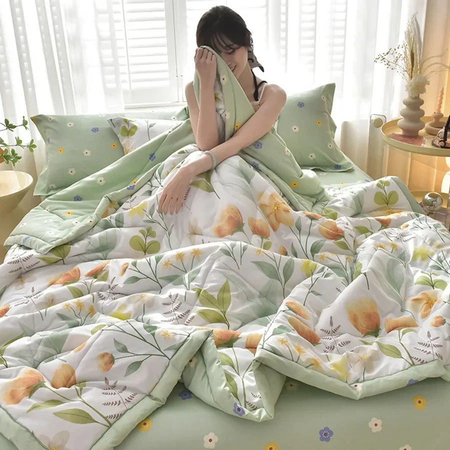 Summer Cooling Quilt Blankets Skin-friendly Washable Air Condition Comforter Pastoral Style Flowers Lightweight Blankets 여름 이불: 150x200cm / army green