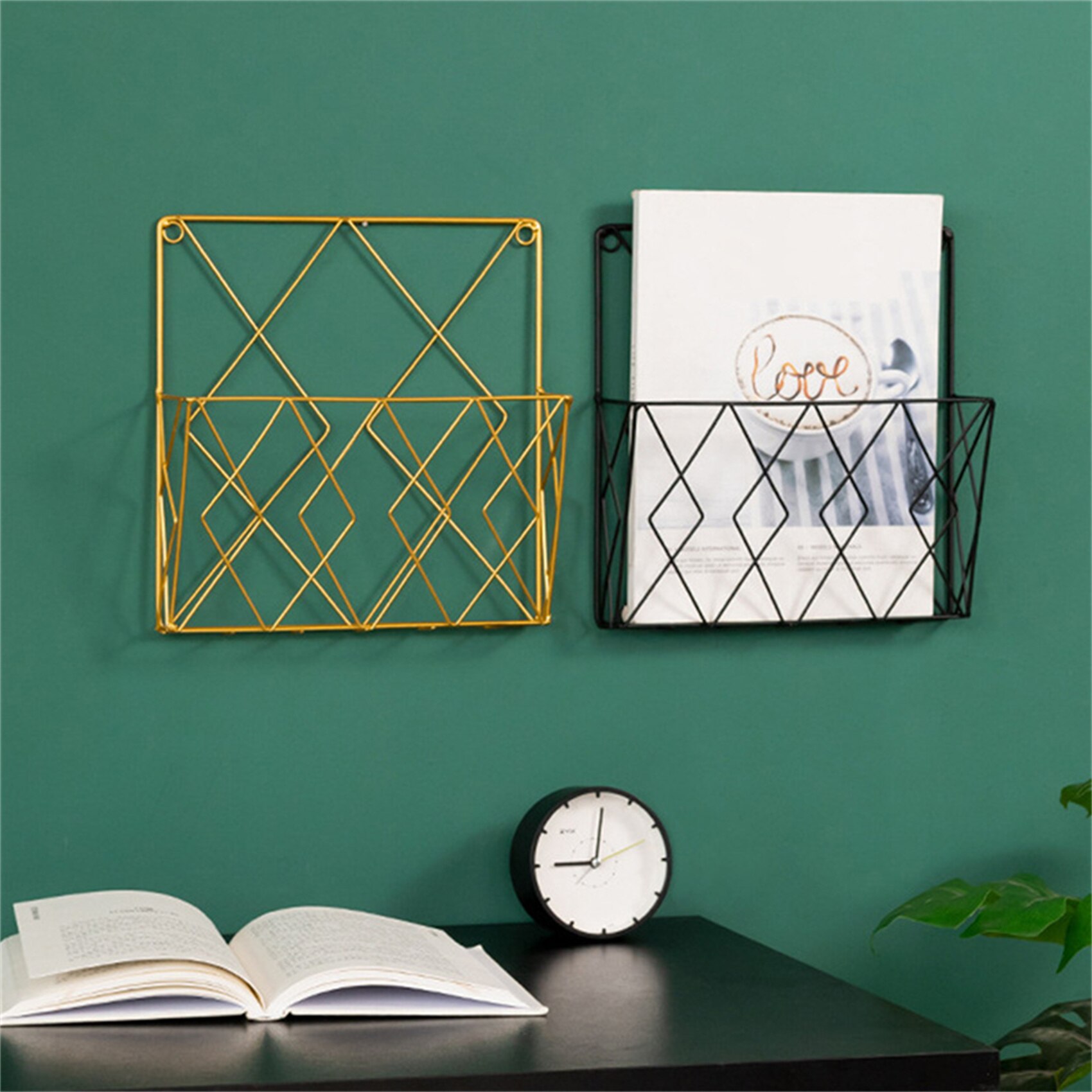 Modern Iron Wall Magazine Metal Wire Shelf Rack Decoration for Home Bedroom Books Room Magazine Books Display Racks