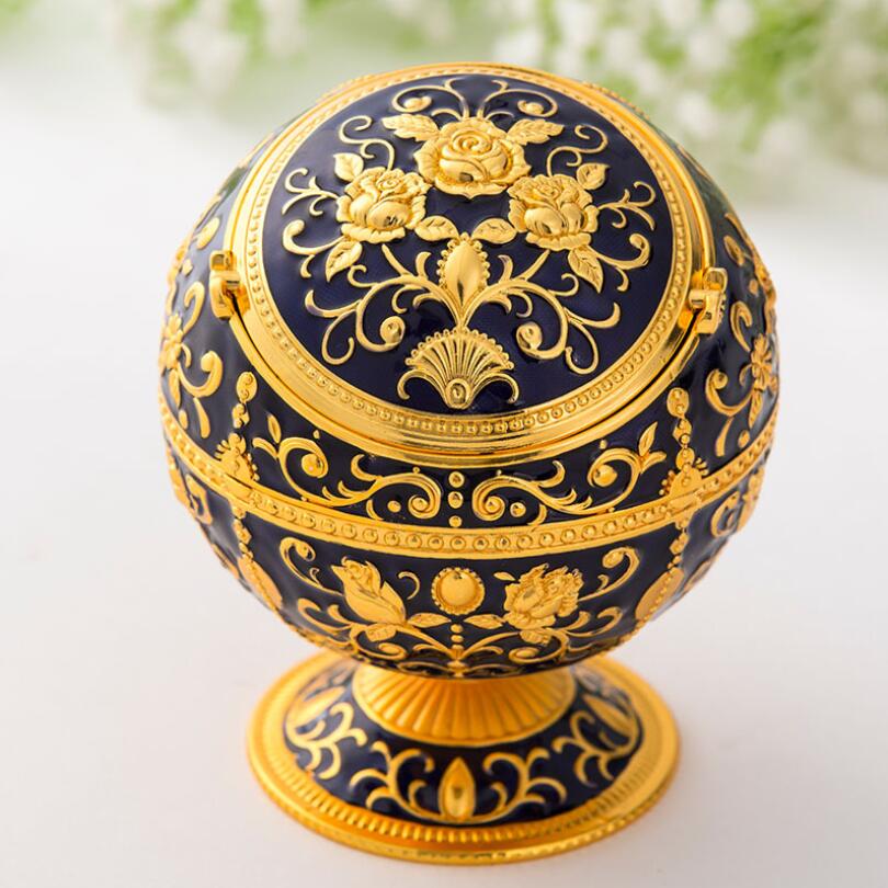 Luxe gouden schilderij asbak, ronde asbak, asbak van metaallegering, herenasbak met deksel, draagbare asbak voor op tafel.: Koningsblauwe roos