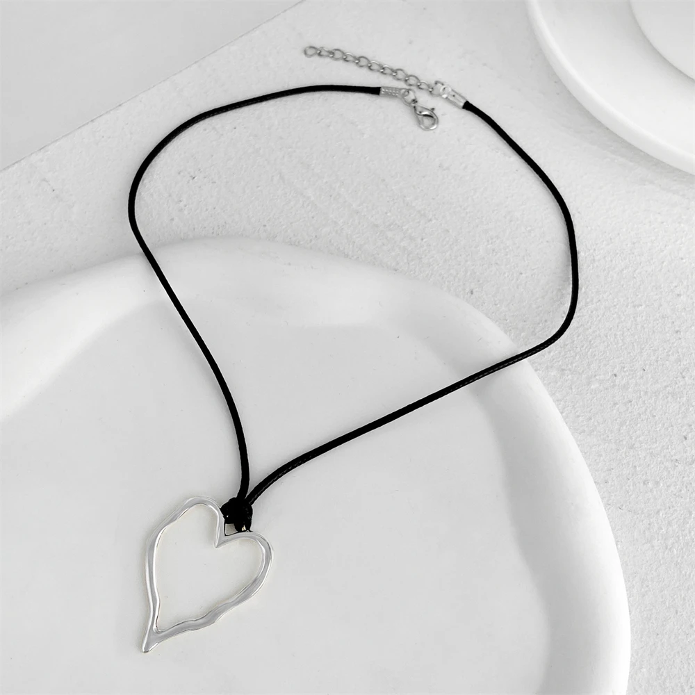 Collar de amor redondo Irregular para hombres y mujeres, collar de cuerda de forma ovalada geométrica de estilo coreano, accesorios de joyería, de: Rojo-marrón