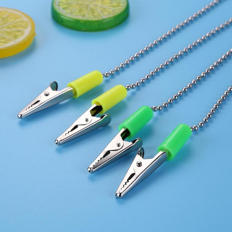Porte-serviettes bavoir de laboratoire dentaire pince Crocodile Flexible en acier boule en métal chaîne dentiste fournitures couleur aléatoire